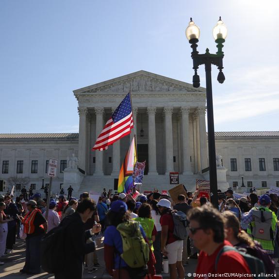 Manifestantes na Suprema Corte