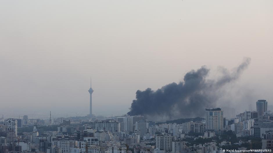 تداوم حملات سنگین شبانه به تهران و سایر شهرهای ایران