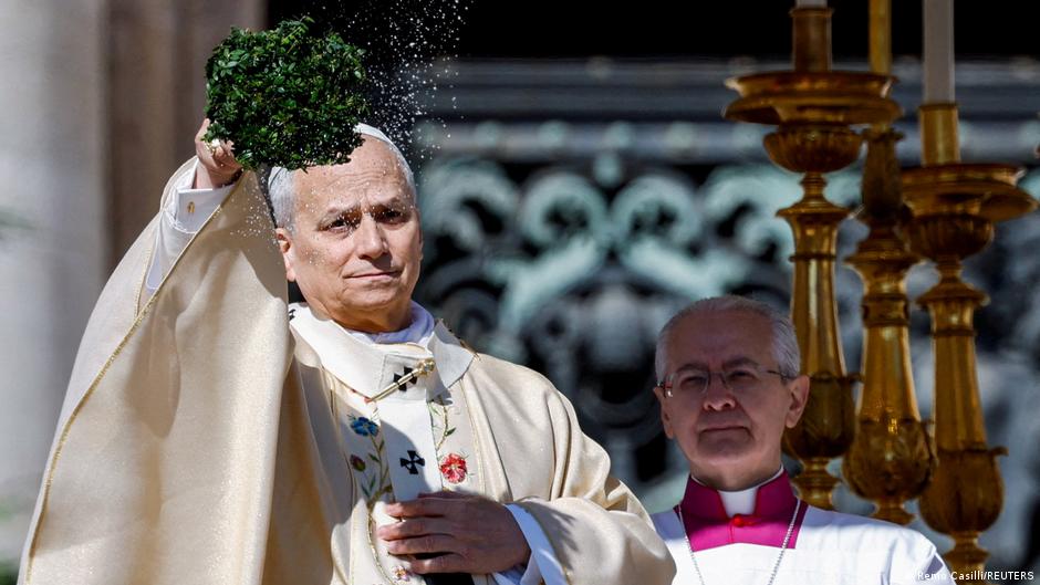 Urbi et Orbi: Папа Лев XIV призвал сложить оружие и выбрать мир