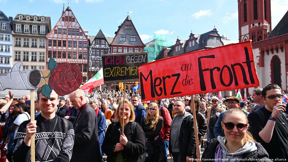 Участники пасхальных маршей мира в Германии призвали к разоружению