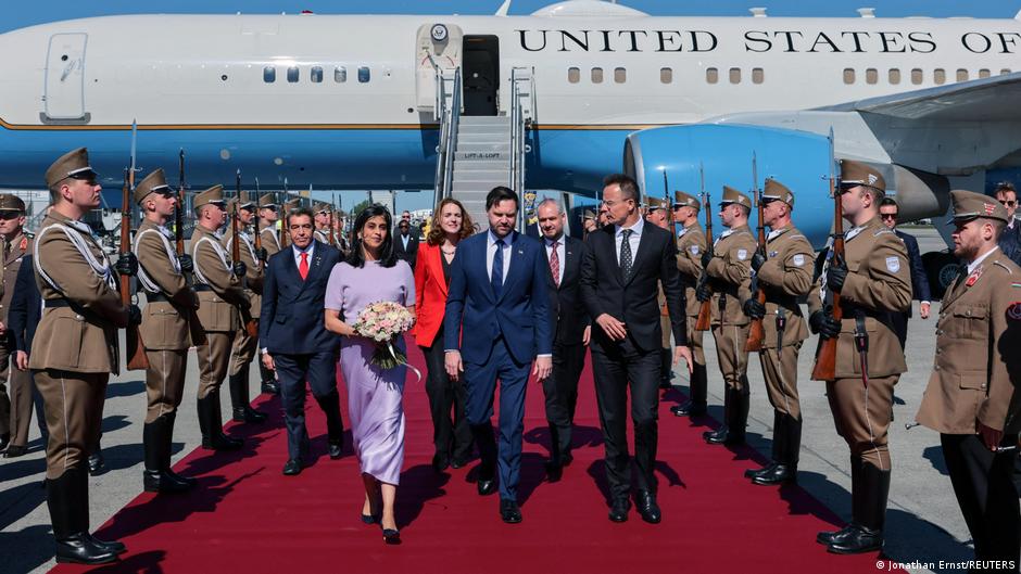Hungary: US dispatches JD Vance to aid Orban reelection bid