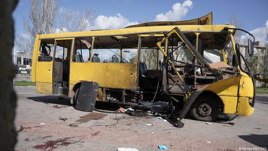 Ukrayna: Rusya'nın otobüse ve diğer hedeflere saldırısında birkaç kişi hayatını kaybetti