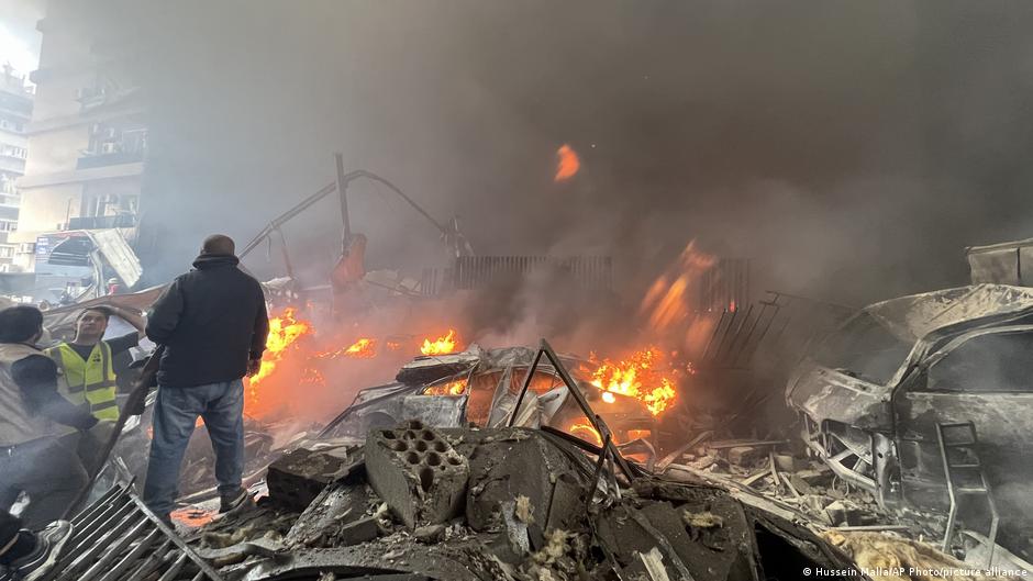 İsrail Lübnan'a saldırıyor: Ateşkes tehlikede mi?