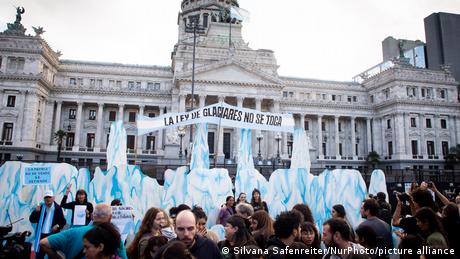 Argentinien treibt Metall-Abbau in Gletschergebieten voran