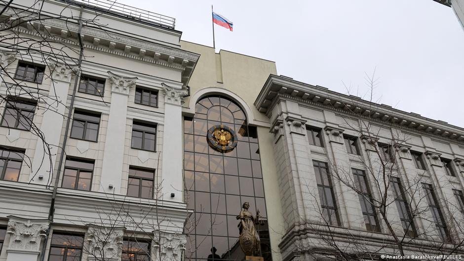 Центр защиты прав человека "Мемориал" прекращает работу в РФ