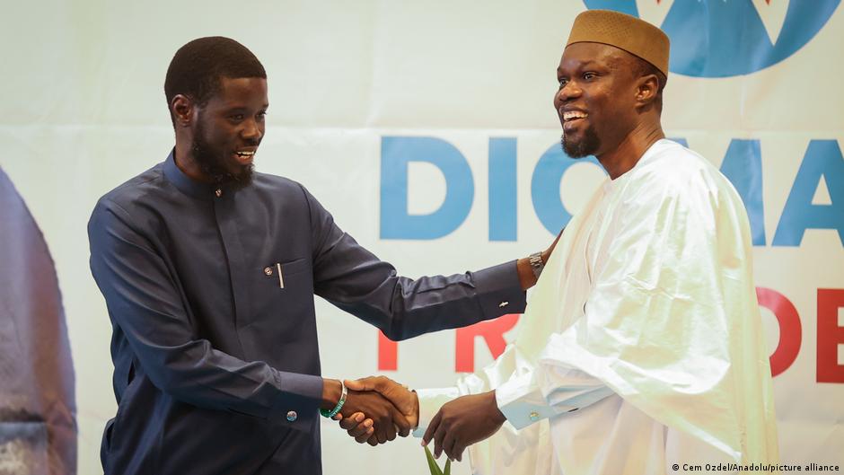 Senegal nombra a un economista nuevo primer ministro tras el despido de Sonko