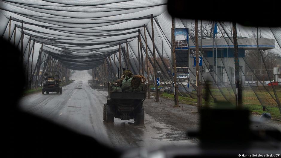 Ulica u Družkivki zaštićena mrežama protiv dronova u martu 2026.