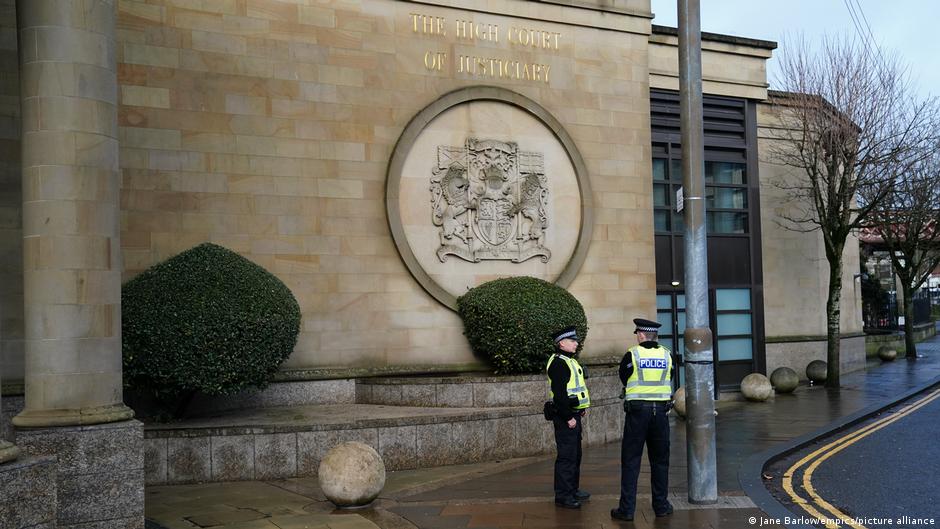 स्कॉटलैंड: पत्नी की आत्महत्या के लिए अपमानजनक व्यक्ति को 8 साल की जेल