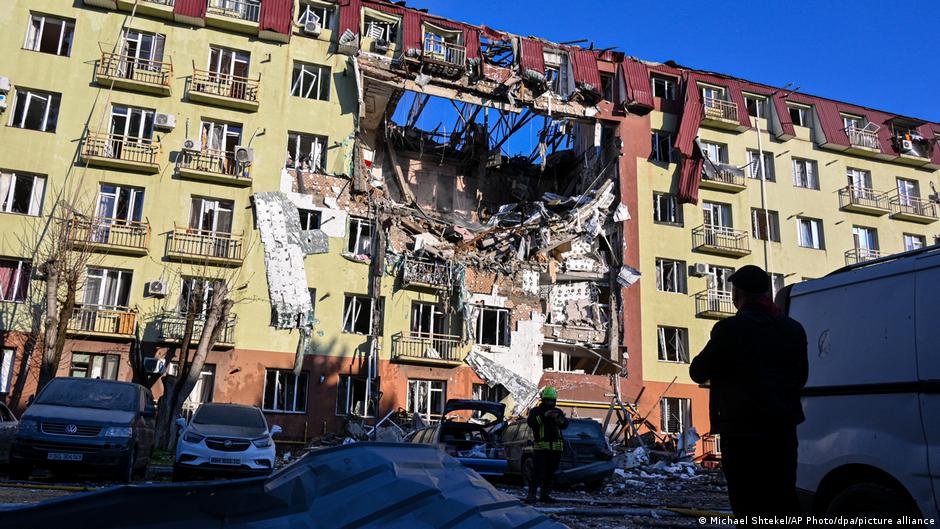 Al menos dos muertos tras ataque ruso previo a tregua de Pascua ortodoxa en Odesa