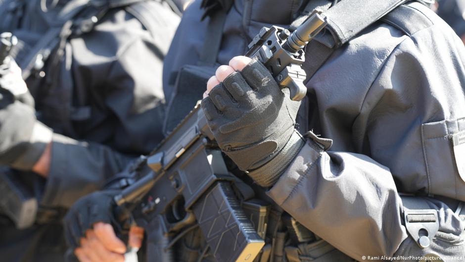 دمشق: إحباط اغتيال خططت له خلية لحزب الله .. هل كان حاخاماً؟