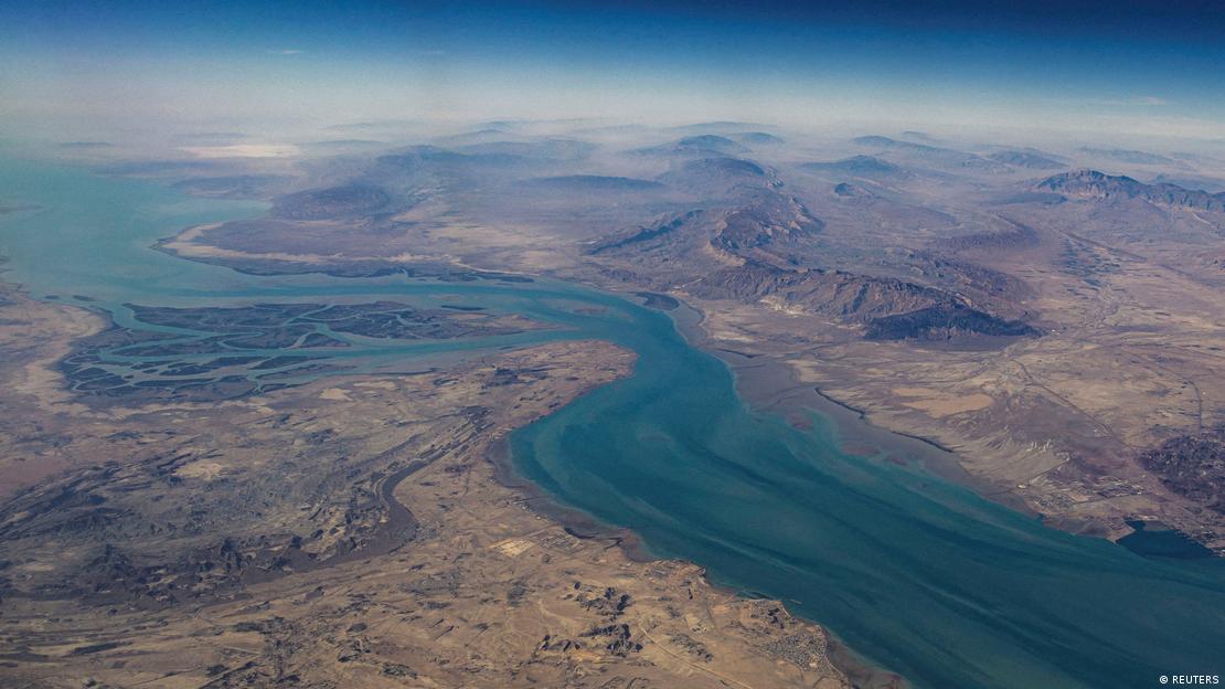 Hürmüz Boğazı'nın kuş bakışı görünümü