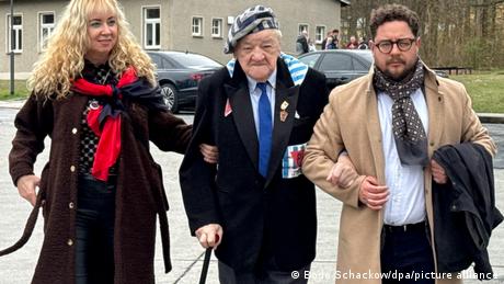 Buchenwald: Gedenken an die Nazi-Gräuel, Störer und eine große Rede