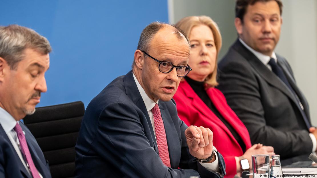 Konferencë shtypi e komisionit të koalicionit qeverisës në Berlin, kryetari i CSU-së Markus Söder, kancelari Friedrich Merz, ministrja e Punës Bärbel Bas dhe ministri i Financave Lars Klingbeil Konferencë shtypi e komisionit të koalicionit qeverisës në Berlin, kryetari i CSU-së Markus Söder, kancelari Friedrich Merz, ministrja e Punës Bärbel Bas dhe ministri i Financave Lars Klingbeil