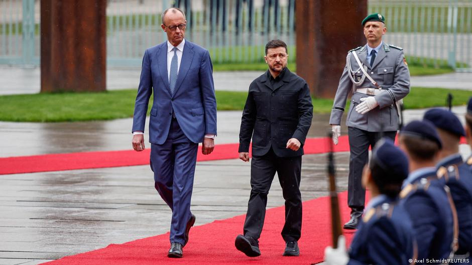 Kancelar Fridrih Merc (levo) naziva partnerstvo s predsednikom Volodimirom Zelenskim „strateškim“ – obe strane bi od toga trebalo da imaju koristi