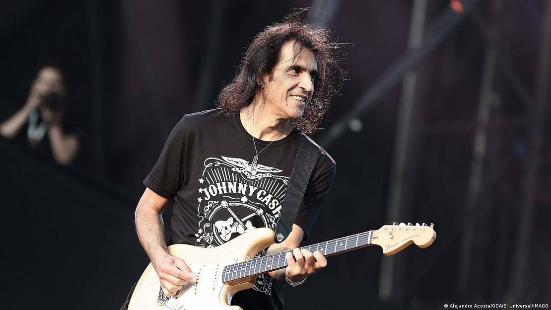 Guitarrista Felipe Staiti. Guitarrista Felipe Staiti.