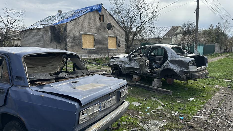 Захист від дронів і життя за 50 км від лінії зіткнення - репортаж DW із Запорізької області