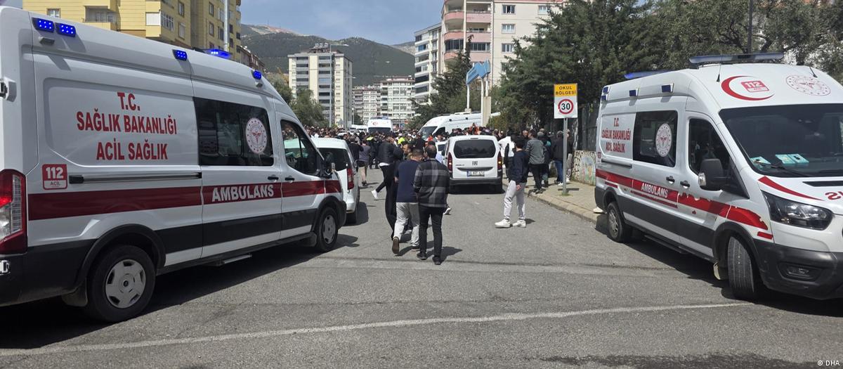 Estudante mata nove em escola na Turquia