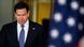 Марко Рубио на фоне флага США Марко Рубио на фоне флага США