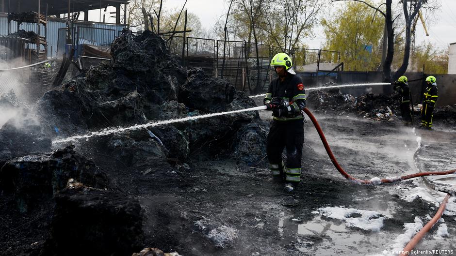 РФ відновила атаки вглиб України після перемир'я: є руйнування