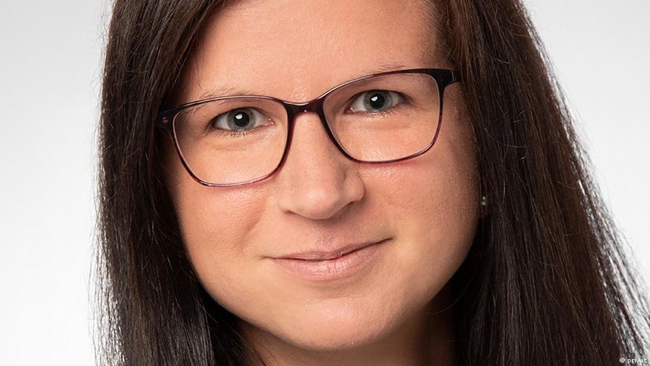 Suzan Pretor, profesorka na Policijskoj akademiji Donje Saksonije, upozorava da se ne prave pogrešna i iskrivljena poređenja kada je u pitanju zločin koji su počinili stranci