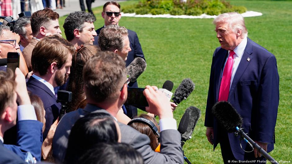 Трамп объявил о перемирии Израиля с "Хезболлах"