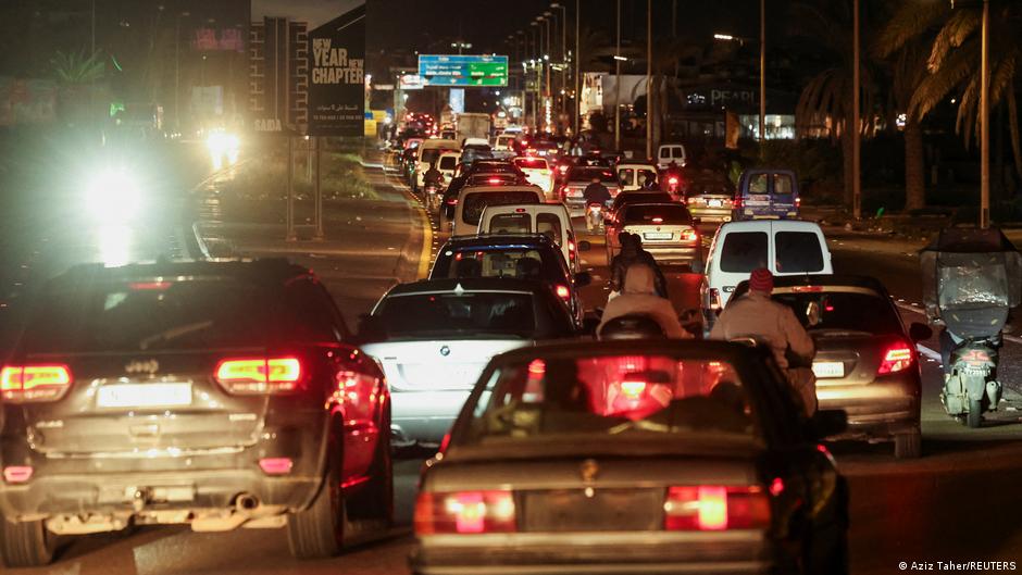 بدء سريان الهدنة بين إسرائيل ولبنان بعد قصف متبادل عبر الحدود