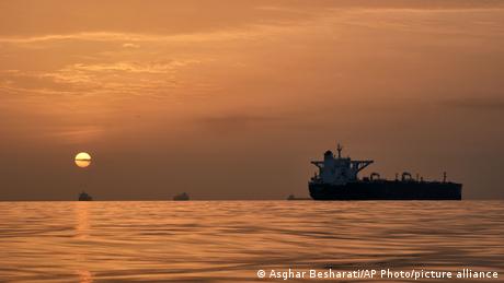 Iran-Krieg: Attacke auf Tanker wegen Hormus-Blockade
