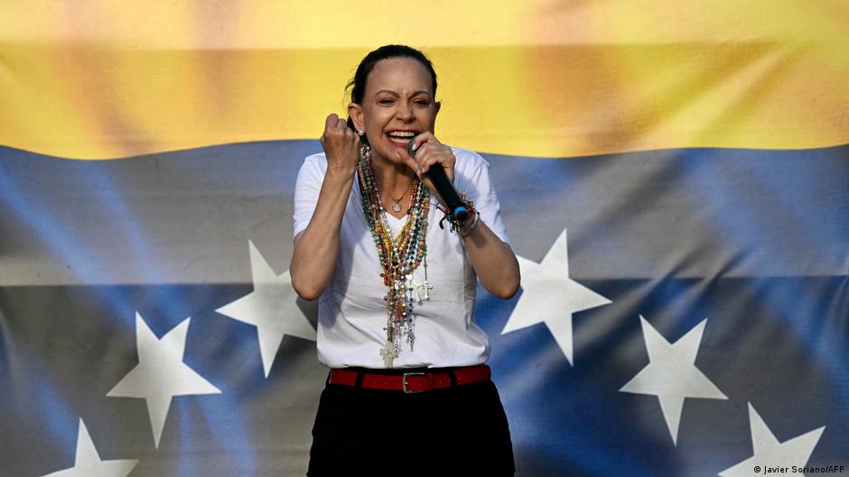 Vente Venezuela pide levantar de "inmediato" la inhabilitación de María Corina Machado