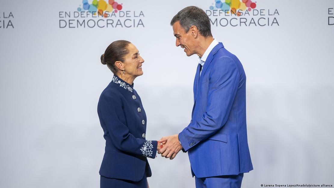 Pedro Sanchez and Claudia Sheinbaum shake hands in Barcelona