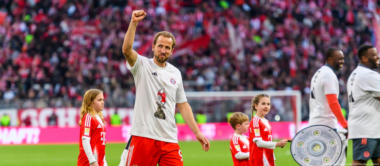 Bayern Munich clinch 35th Bundesliga title
