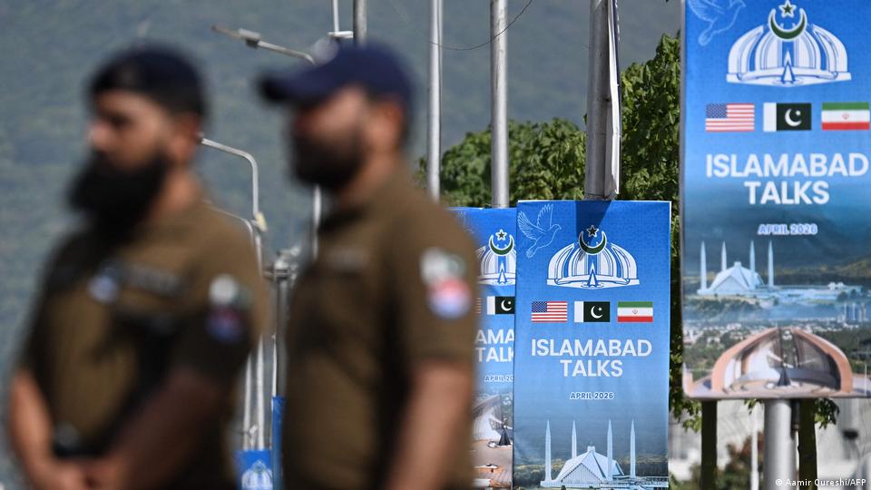 ایران جنگ کے خاتمے کے لیے اسلام آباد میں اپریل میں ہونے والے امریکی ایرانی مذاکرات (تصویر) بے نتیجہ ہی ختم ہو گئے تھے