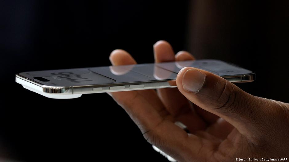 Apple sues OpenAI over stealing 'trade secrets'