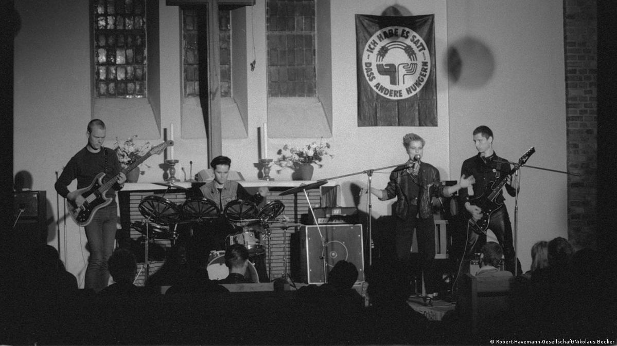 euro-punk la cultura visiva punk パンク クラス Punk na igreja: a aliança inusitada na Alemanha Oriental