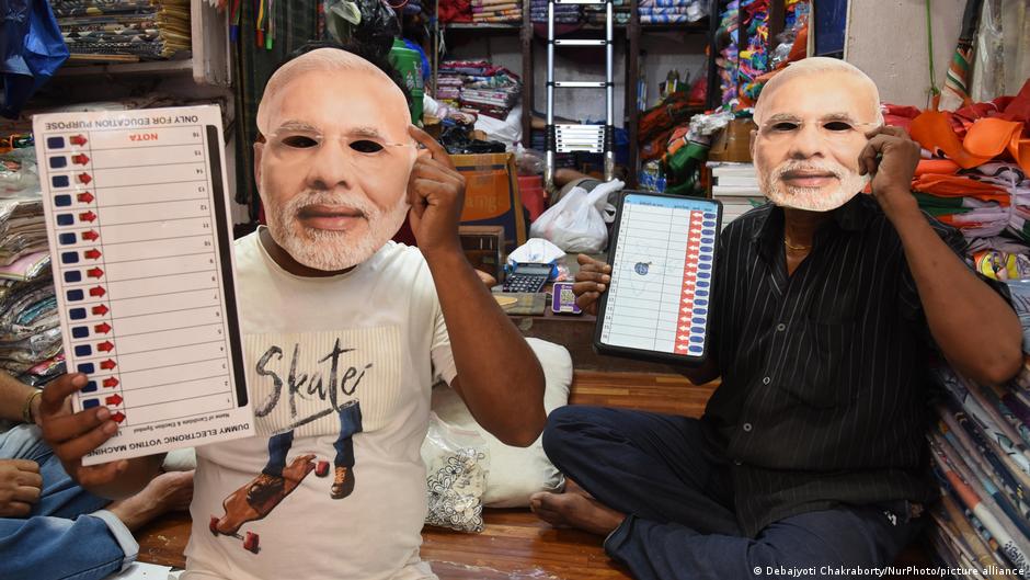 India news: West Bengal, Tamil Nadu gear up for voting day