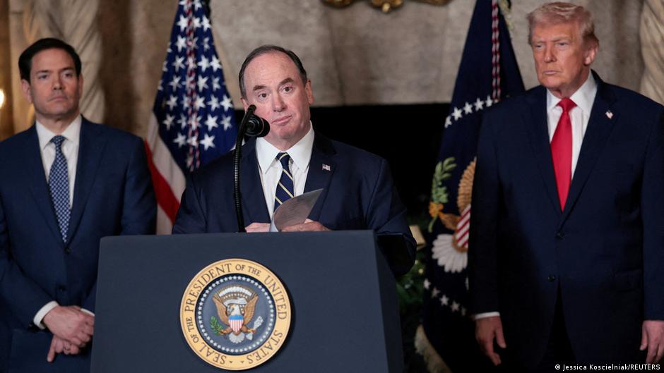 حرب إيران - إقالة وزير البحرية الأمريكي "بمفعول فوري"