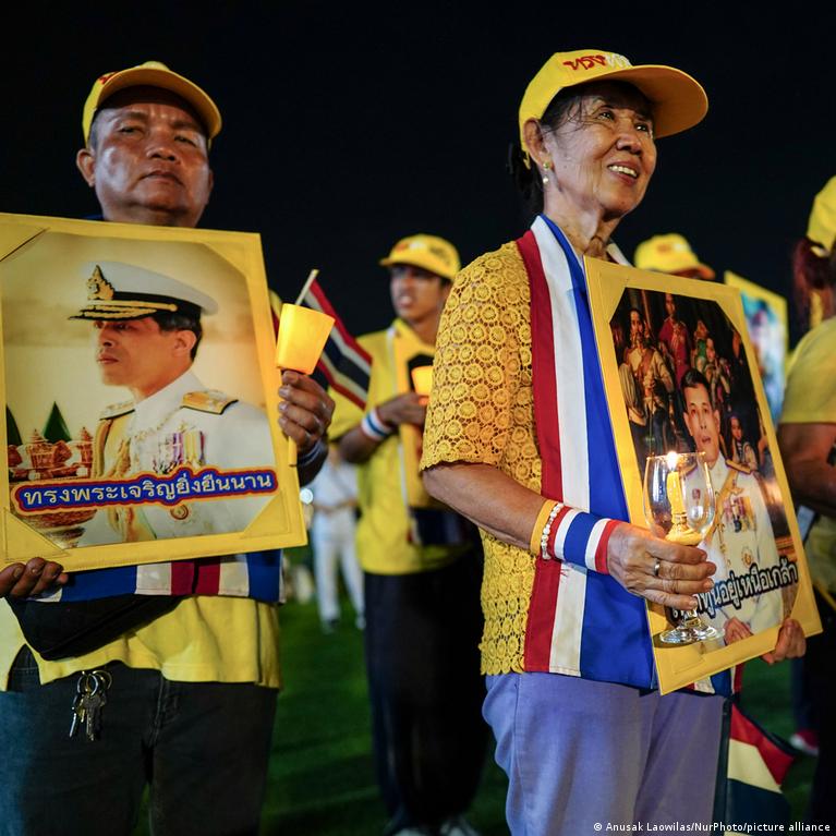 Thai opposition figures face trial over attempt to change royal defamation law