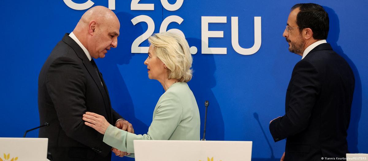 Líderes da União Europeia em cúpula no Chipre discutem segurança regional.