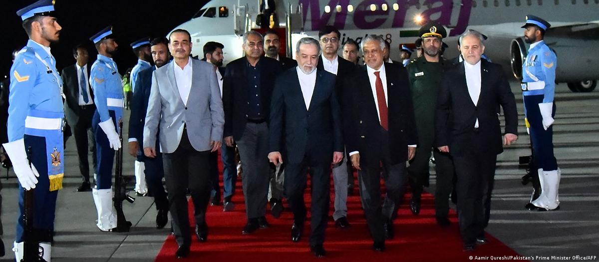 Chanceler iraniano Abbas Araghchi em missão diplomática no Paquistão.
