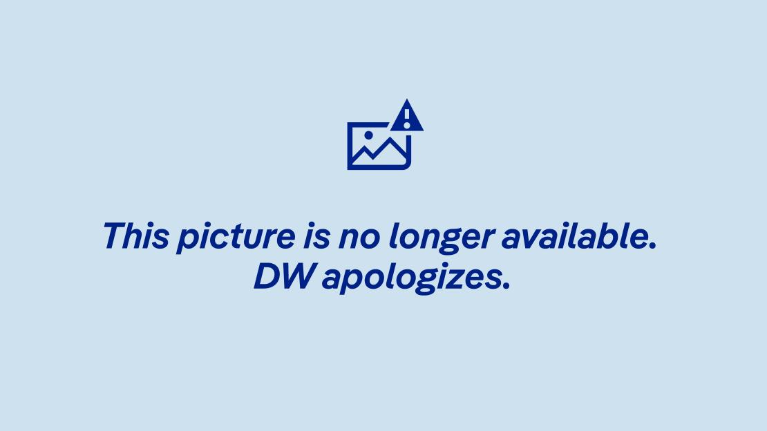 Gulf states revoking citizenship of "traitors" amid Iran-Israel tensions