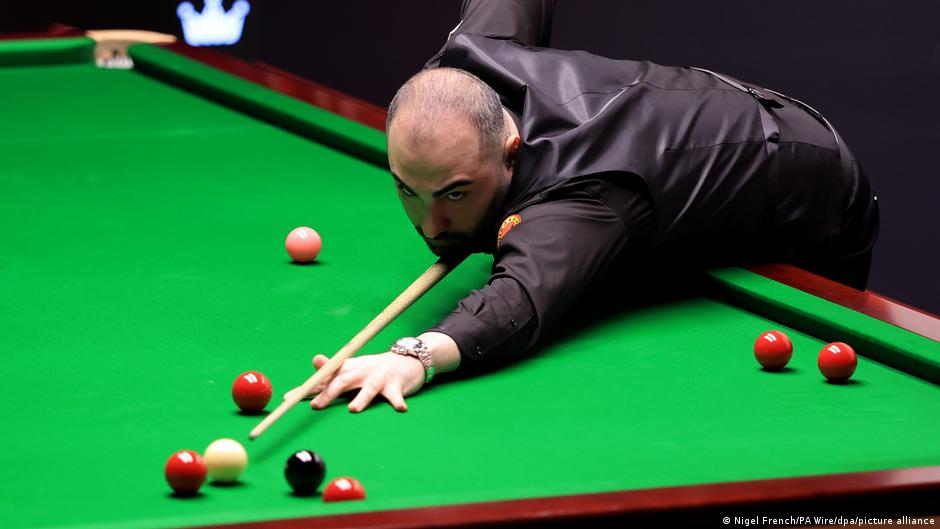 Vafaei do Irã joga por mais do que glória na sinuca