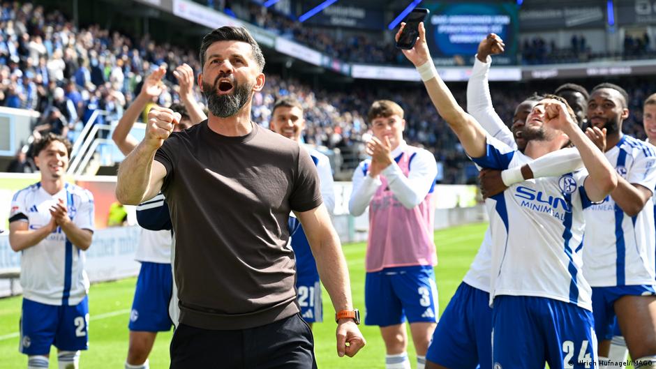 Schalke 04 regresa a la Bundesliga tras vencer 1-0 al Fortuna Düsseldorf