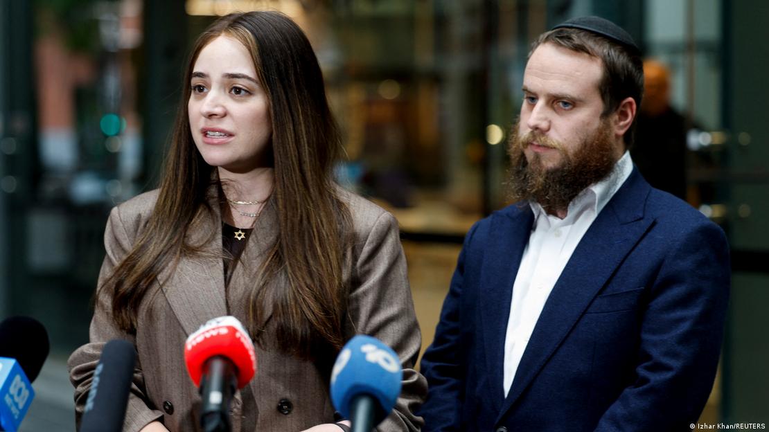 Sheina Gutnick spricht nach Anhörung der Kommission zu Antisemitismus