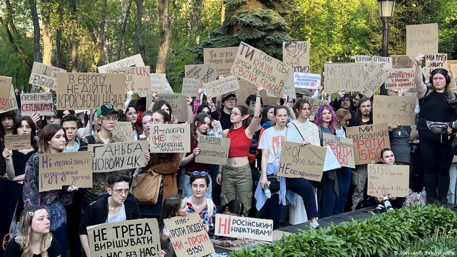 У Києві протестували проти проєкту Цивільного кодексу: загрожує правам жінок та ЛГБТ+ людей