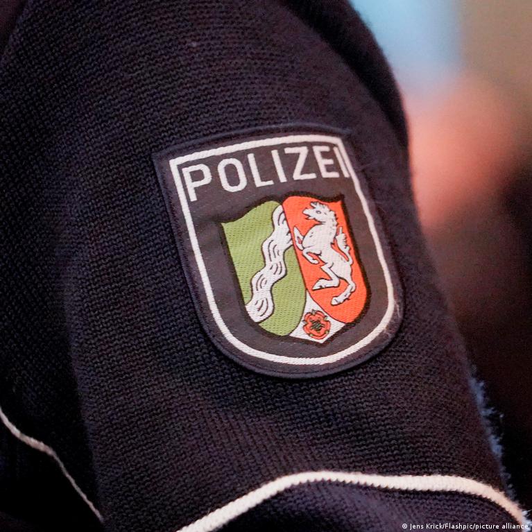 Thumbnail for Germany news: Police operation in Cologne after shots fired