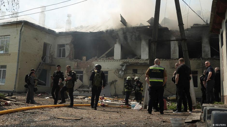 Ukraine, Russia trade attacks despite 'ceasefire'