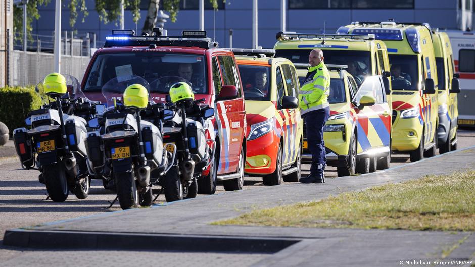Specijalni transport do Univerzitetske klinike Diseldorf trajao je tri i po sata, uz rotaciona svetla i sirene