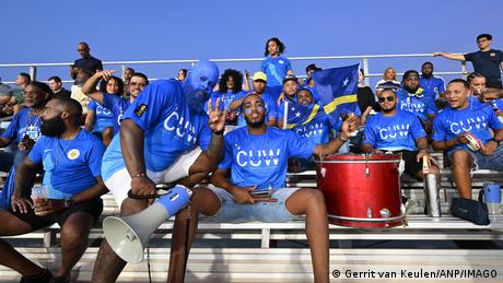 Curaçao: Kleinster WM-Teilnehmer schreibt Fußballgeschichte