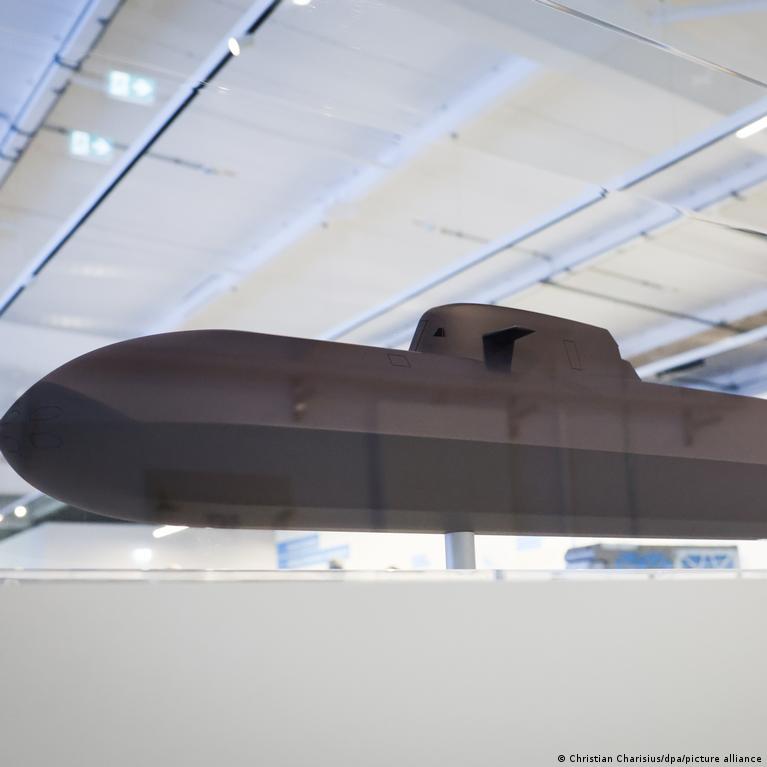Canada awards Germany major submarine contract