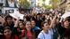 En la imagen se observa a varios jóvenes durante la multitudinaria protesta. En la imagen se observa a varios jóvenes durante la multitudinaria protesta.