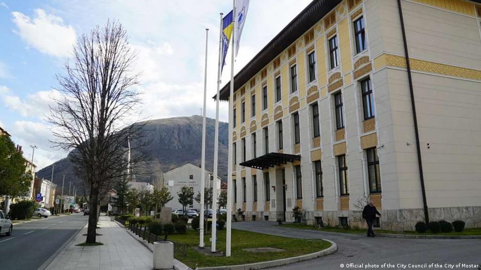 Gradska većnica u Mostaru